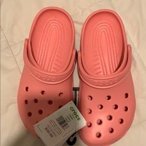 Crocs size w8